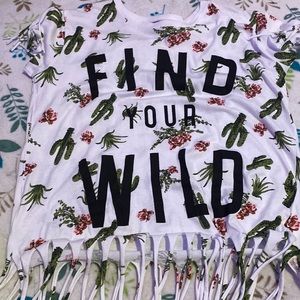 Shredded flower t-shirt